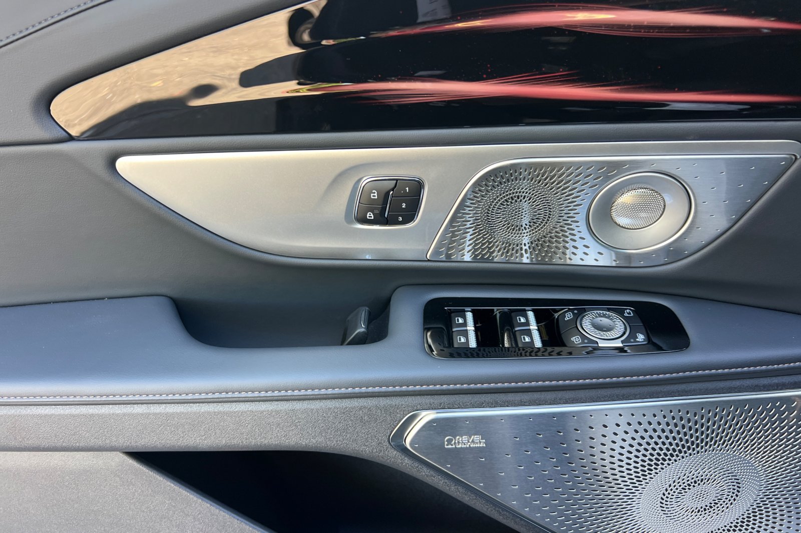 New 2026 Lincoln Nautilus Reserve AWD/4WD image 8