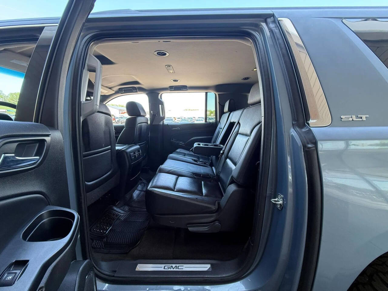 Used 2016 GMC Yukon XL SLT AWD/4WD image 13