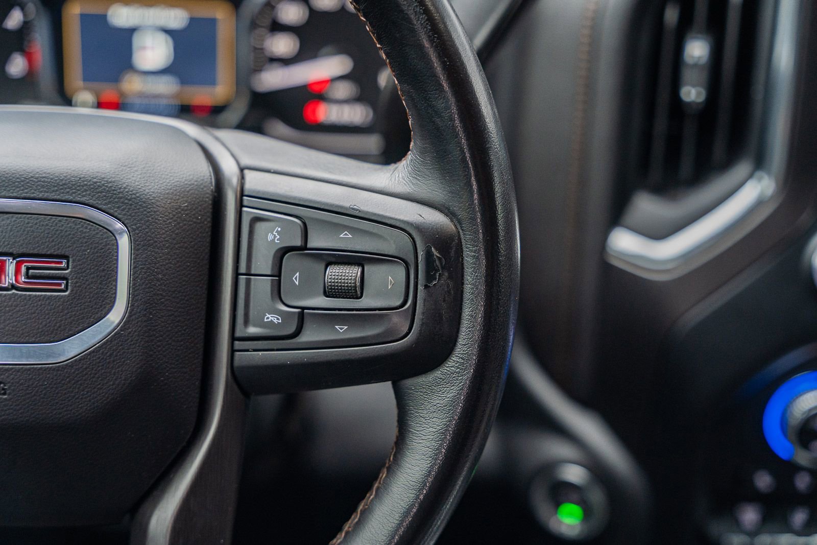 Used 2021 GMC Sierra 2500 AT4 w/ AT4 Premium Plus Package image 31