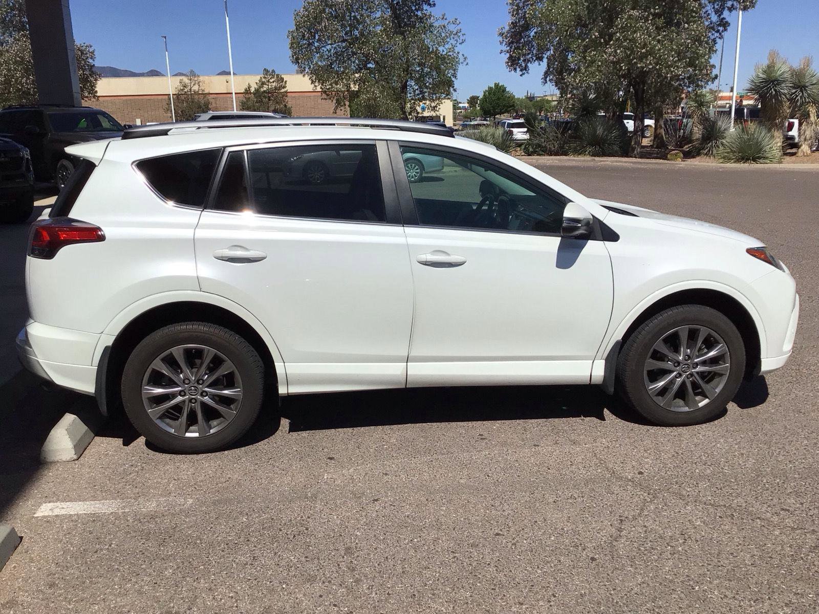 Used 2018 Toyota RAV4 Platinum AWD/4WD image 7