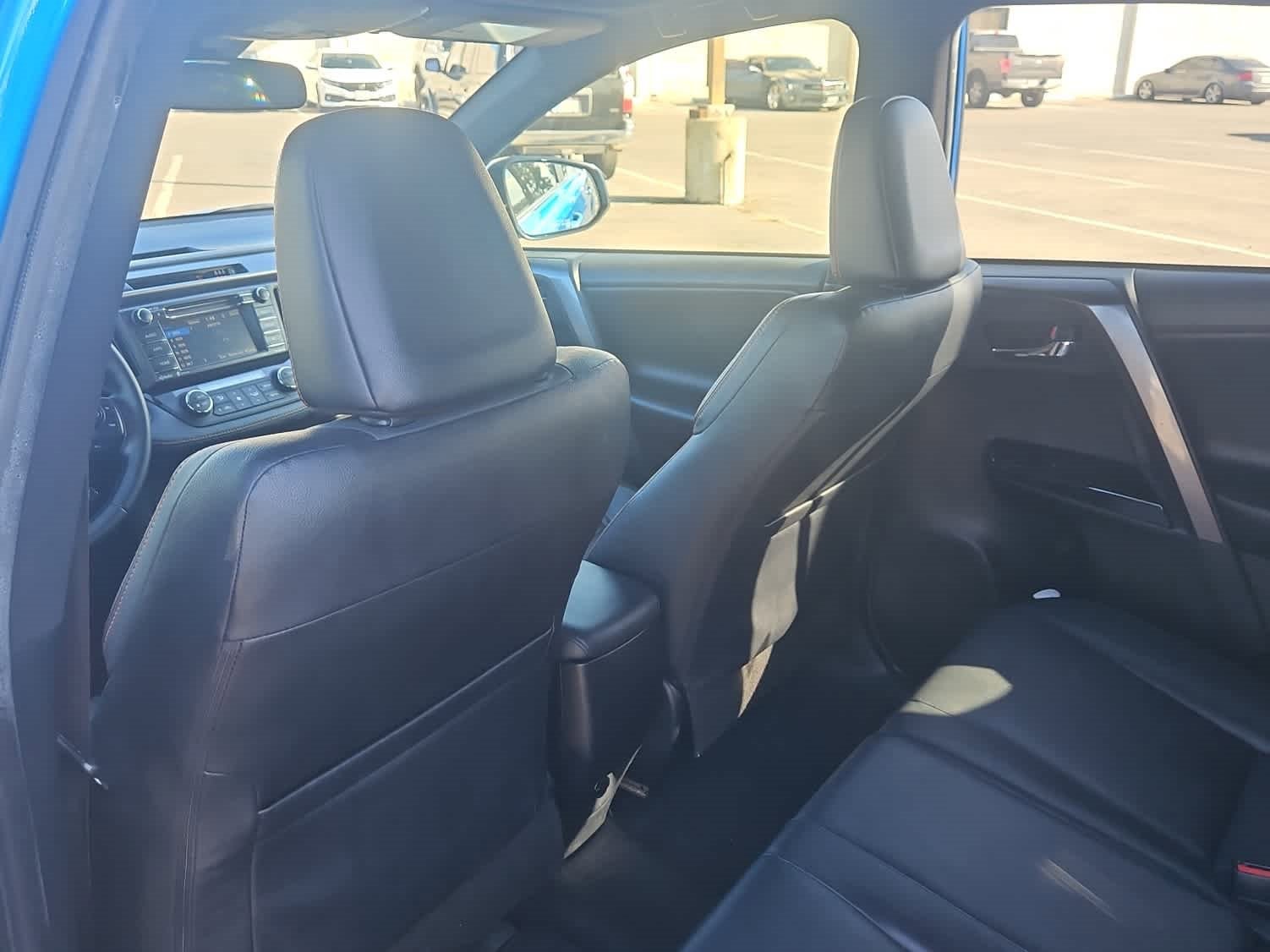 Used 2017 Toyota RAV4 SE image 12