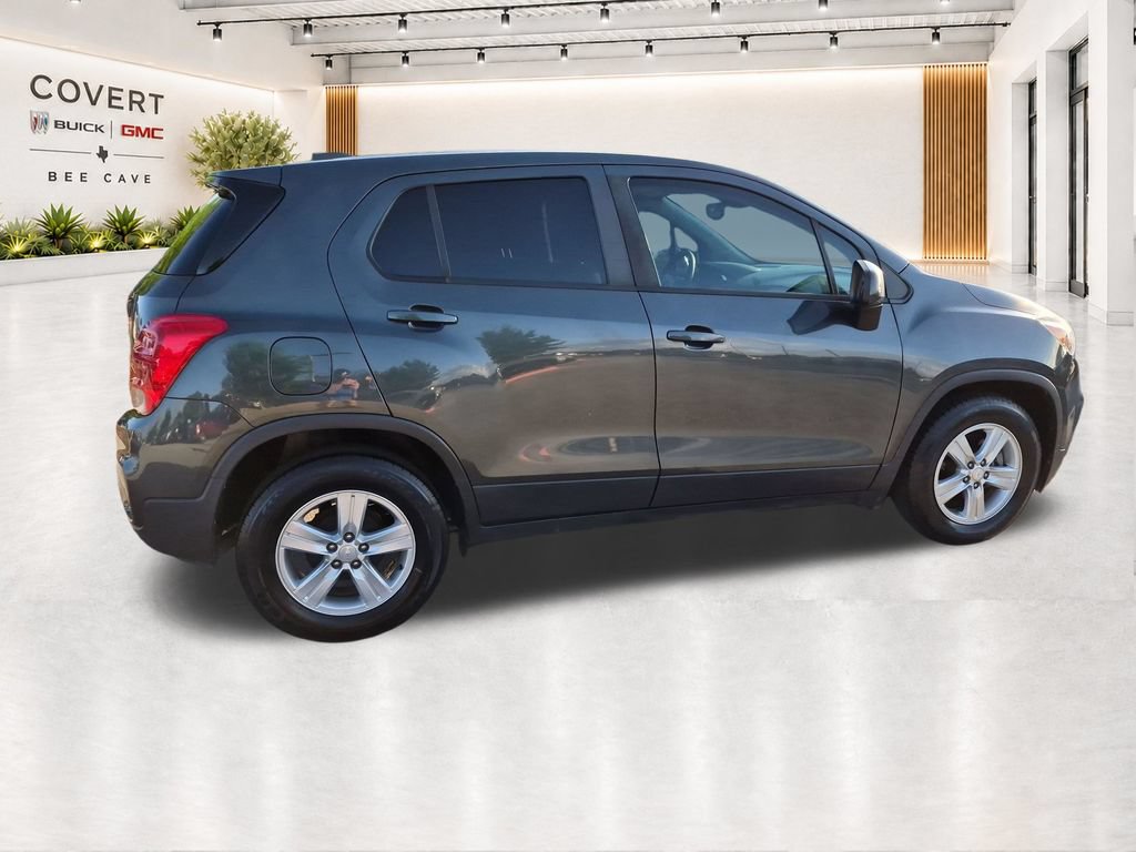Used 2020 Chevrolet Trax LS w/ Tint and Cruise Package FWD image 12