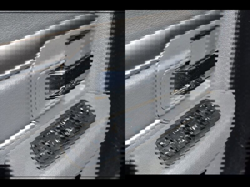 Used 2015 RAM 2500 SLT image 18