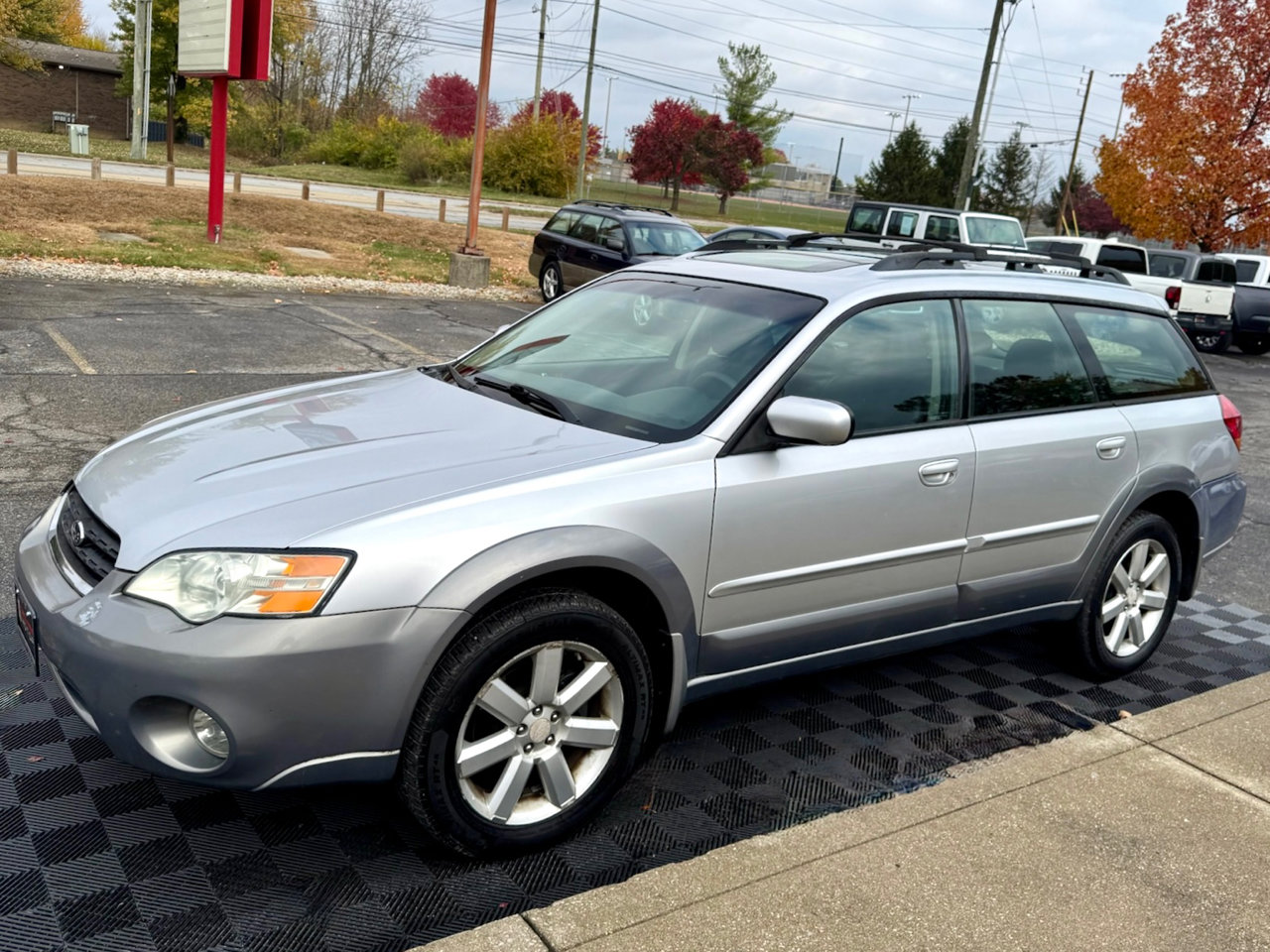 Used 2007 Subaru Outback 2.5i Limited image 7