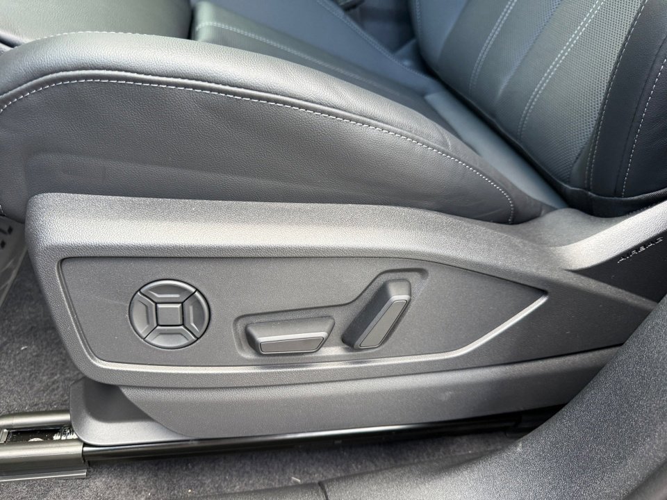 New 2025 Audi Q5 Premium Plus image 29