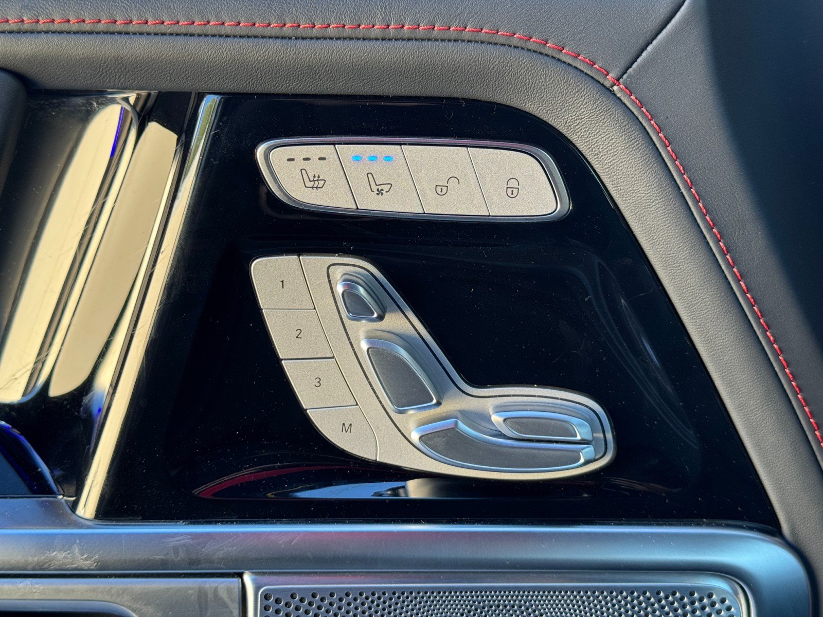 Used 2022 Mercedes-Benz G 63 AMG Squared image 17