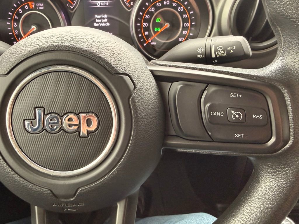 Used 2021 Jeep Gladiator Sport AWD/4WD image 17