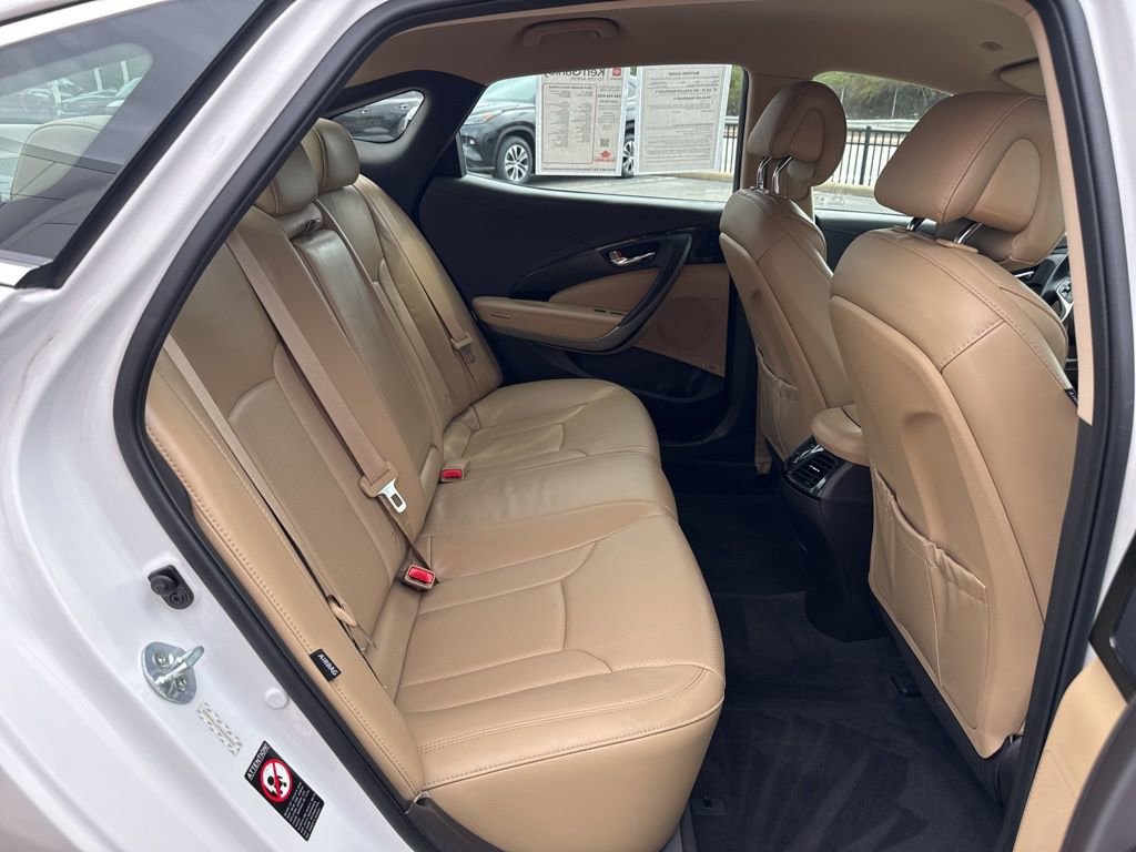 Used 2014 Hyundai Azera Limited FWD image 18