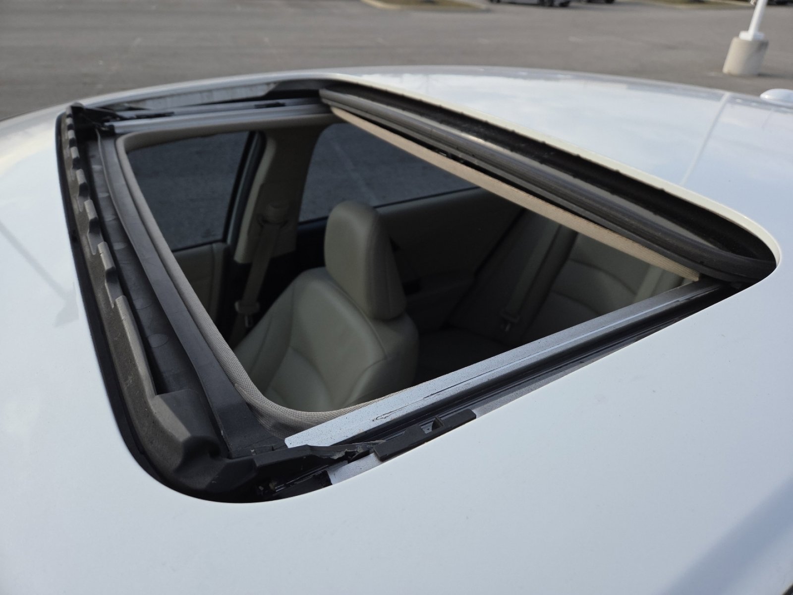 Used 2014 Honda Accord EX-L image 3