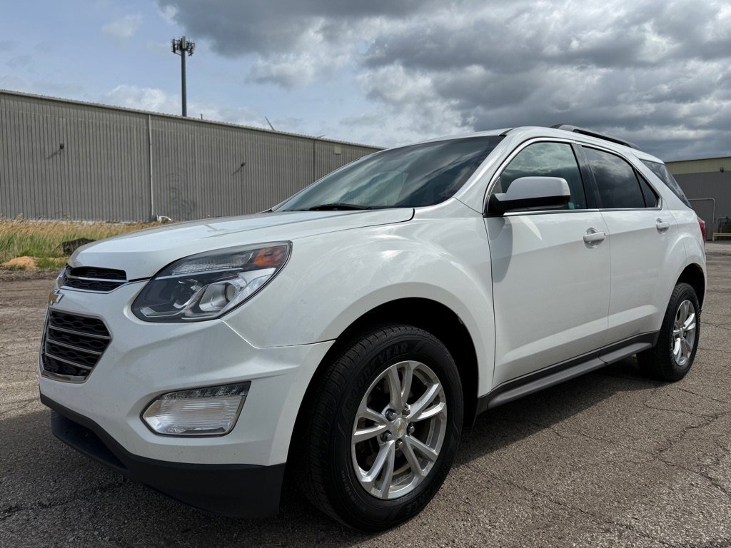 Used 2017 Chevrolet Equinox LT w/ Convenience Package AWD/4WD image 6