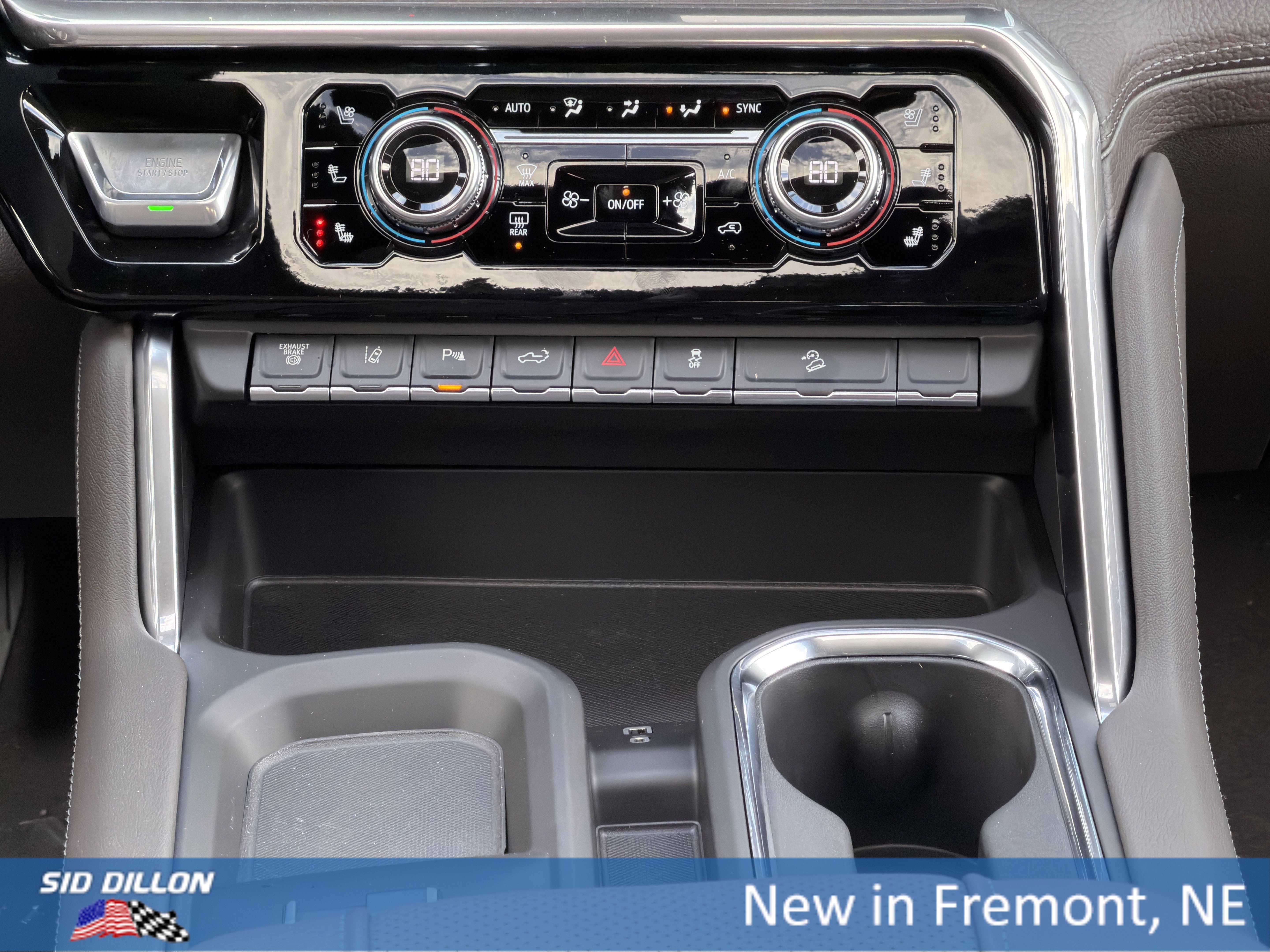 New 2026 GMC Sierra 3500 Denali w/ Denali Reserve Package image 12