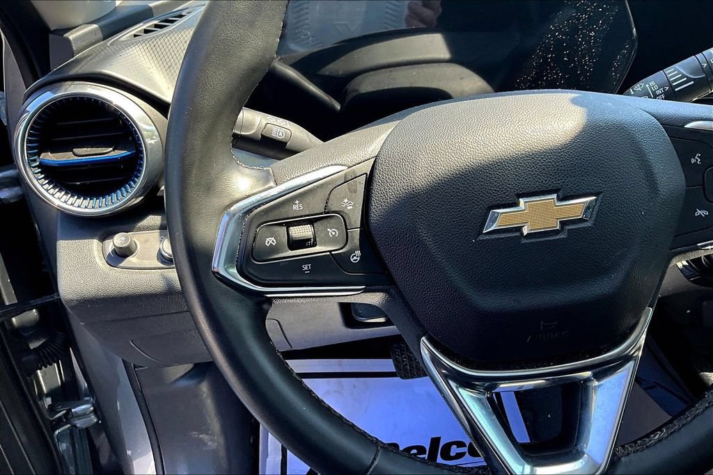 Used 2025 Chevrolet Trax LT w/ Driver Confidence Package FWD image 10