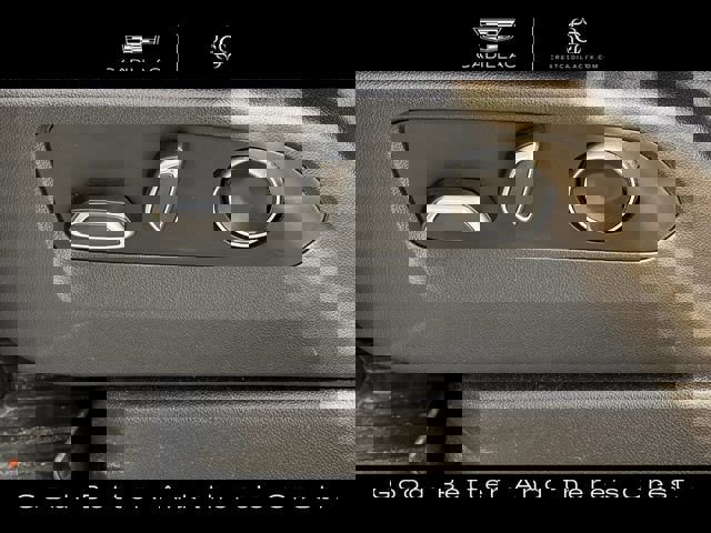 Used 2021 Cadillac Escalade Premium Luxury w/ Performance Package image 22