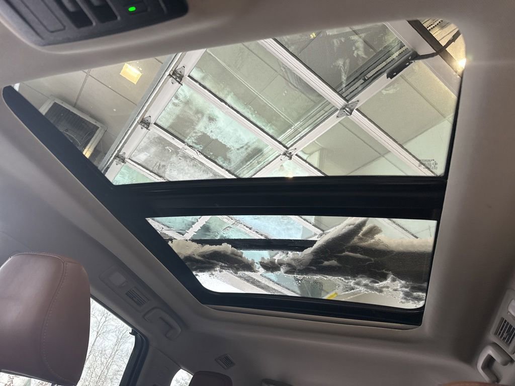 Used 2023 Nissan Pathfinder Platinum w/ Lighting Package (N93) image 24