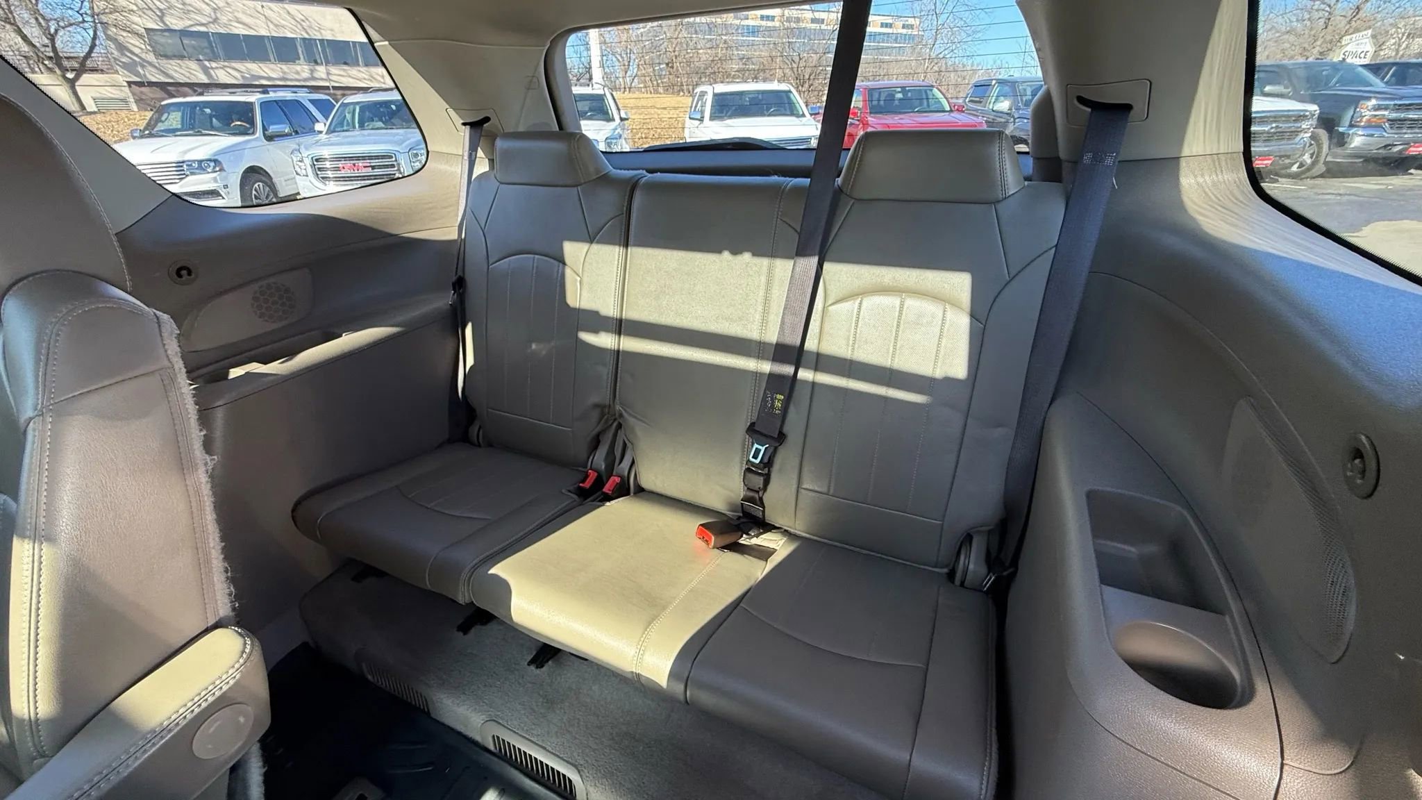 Used 2015 GMC Acadia Denali image 26