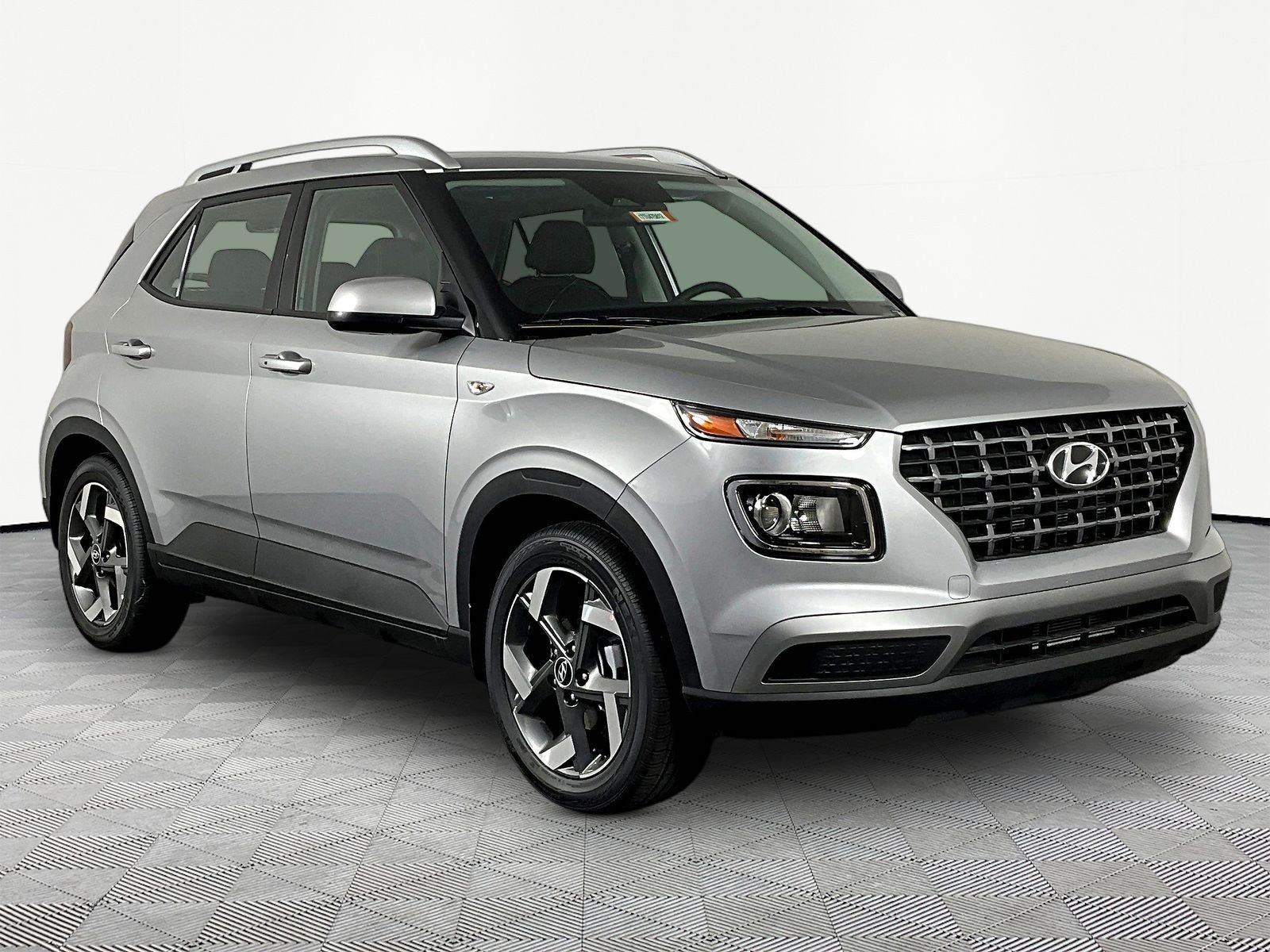 New 2026 Hyundai Venue SEL FWD image 3