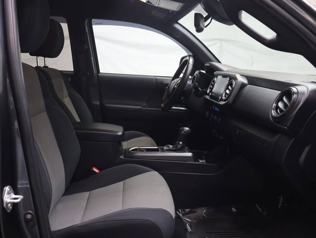 Used 2023 Toyota Tacoma TRD Sport AWD/4WD image 10