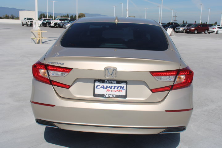 Used 2019 Honda Accord LX image 4