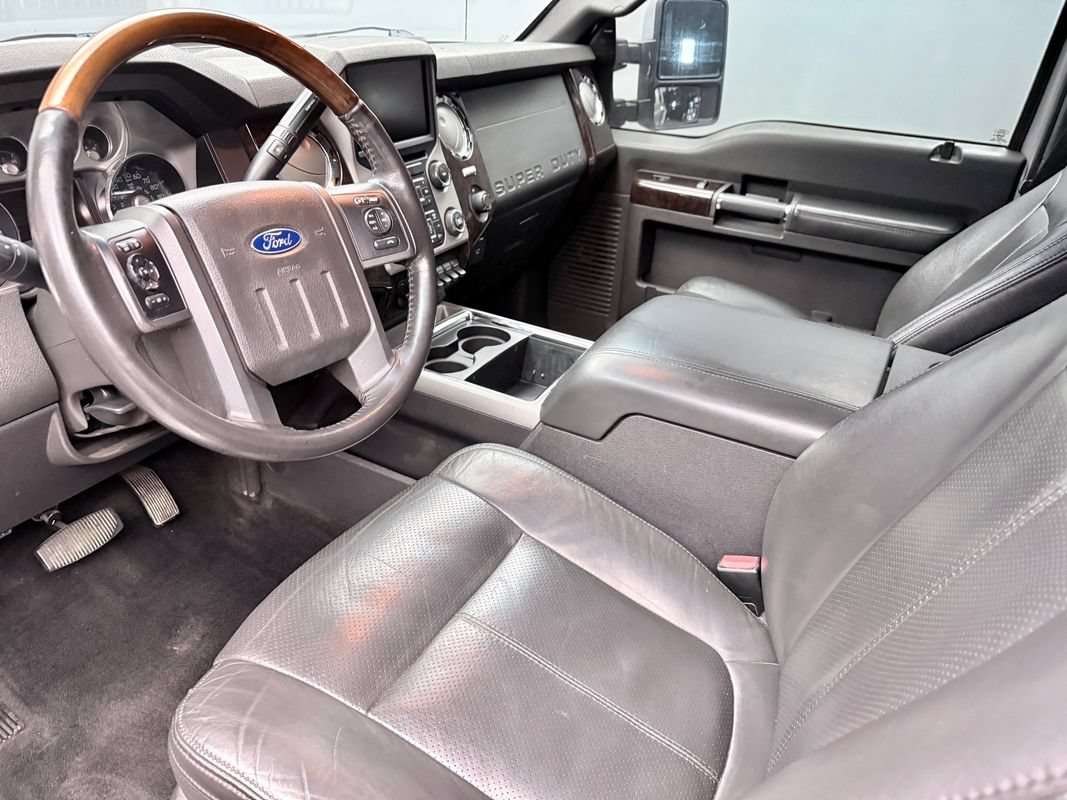 Used 2014 Ford F250 Platinum w/ FX4 Off-Road Package AWD/4WD image 9