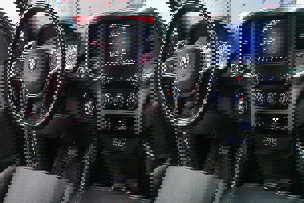 Used 2021 RAM 1500 Big Horn image 22