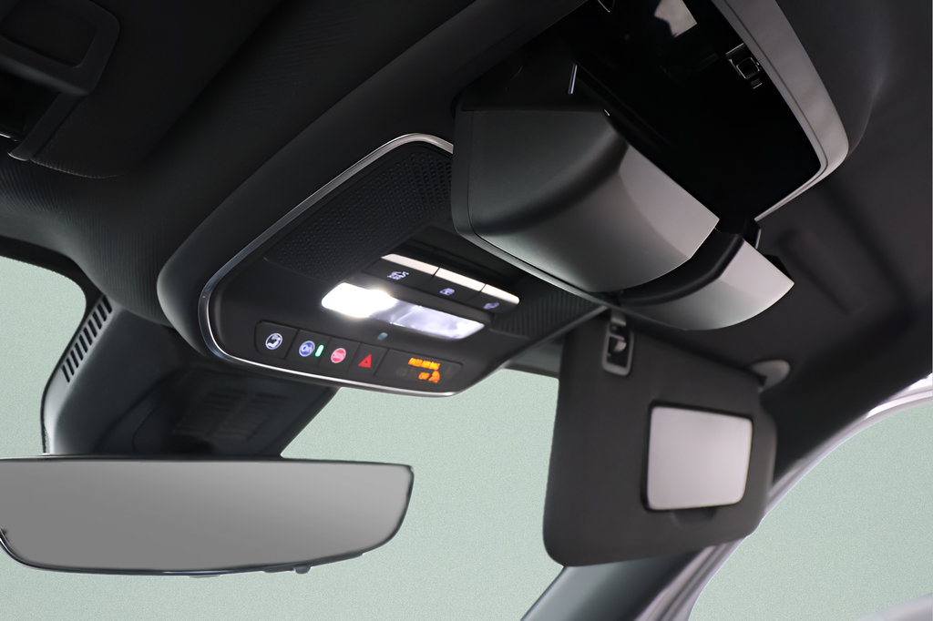 New 2027 Chevrolet Equinox RS w/ Safety and Technology Package FWD image 17