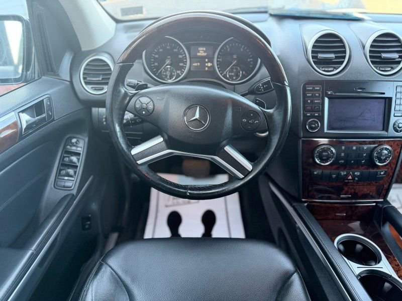 Used 2010 Mercedes-Benz ML 350 4MATIC image 9