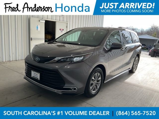 Used 2024 Toyota Sienna XLE