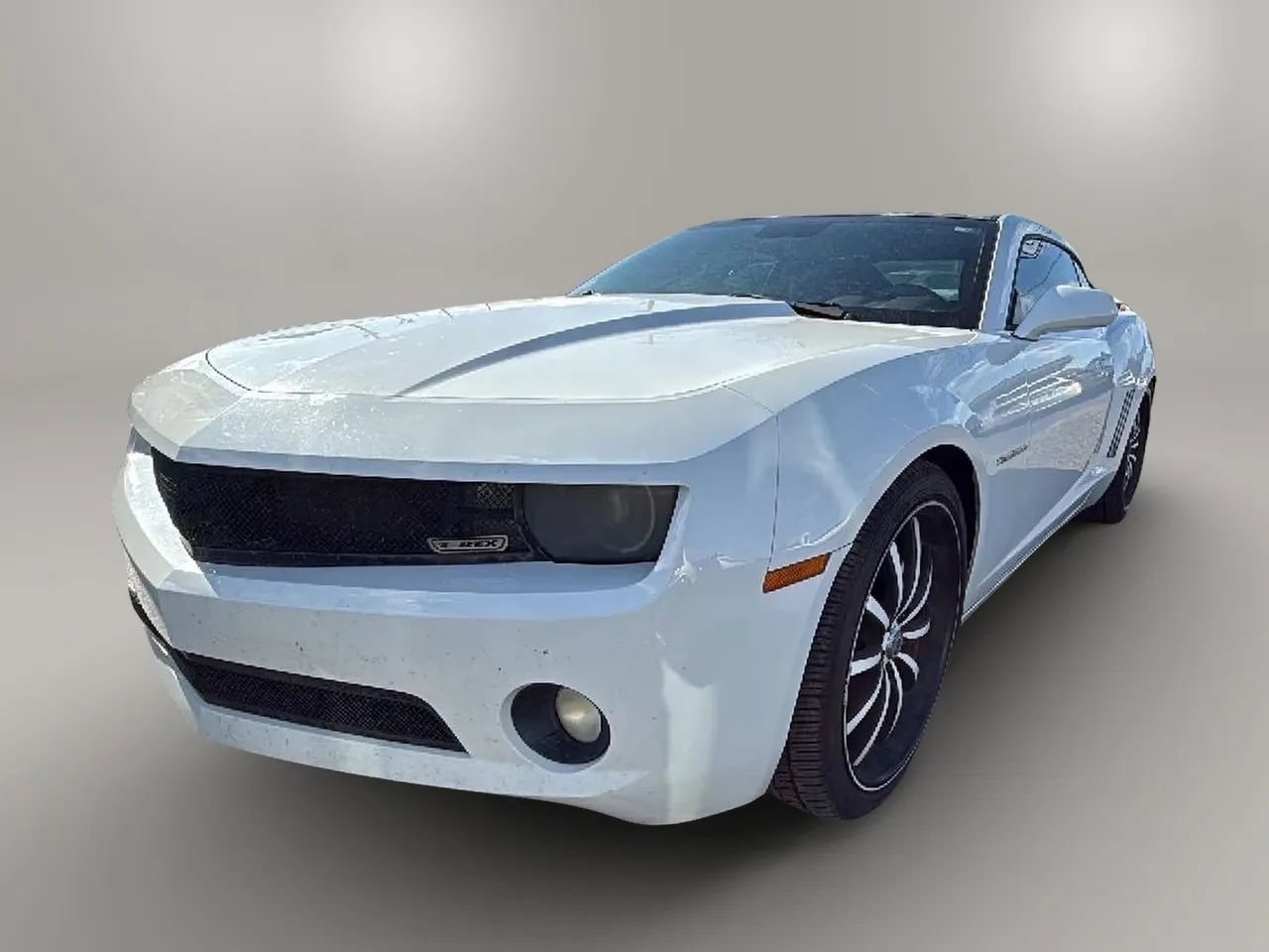 Used 2011 Chevrolet Camaro LS image 1