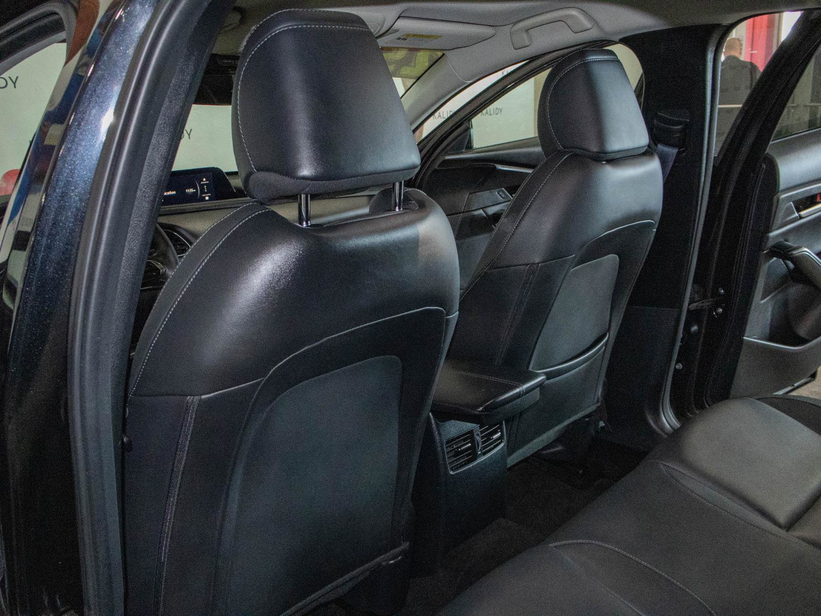 Used 2025 MAZDA CX-30 AWD 2.5 S w/ Preferred Package image 9