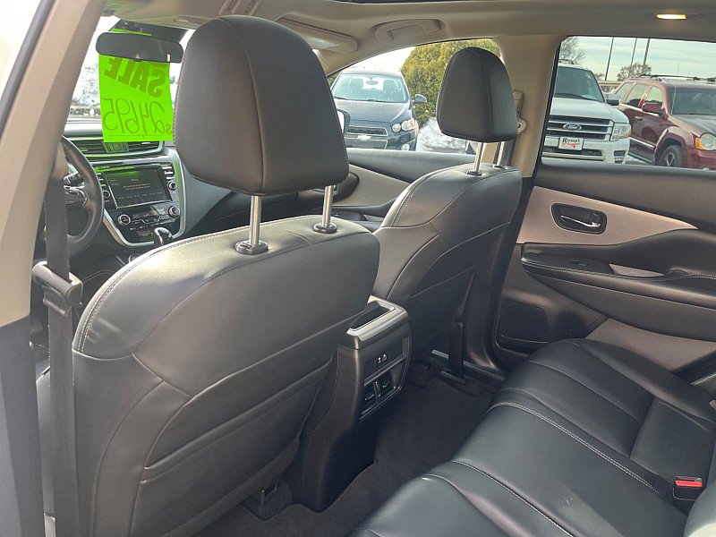 Used 2023 Nissan Murano SV image 17