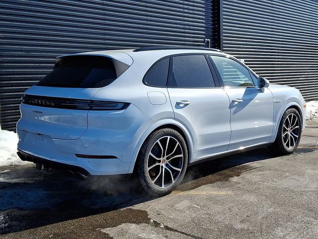 New 2026 Porsche Cayenne E-Hybrid AWD/4WD image 6