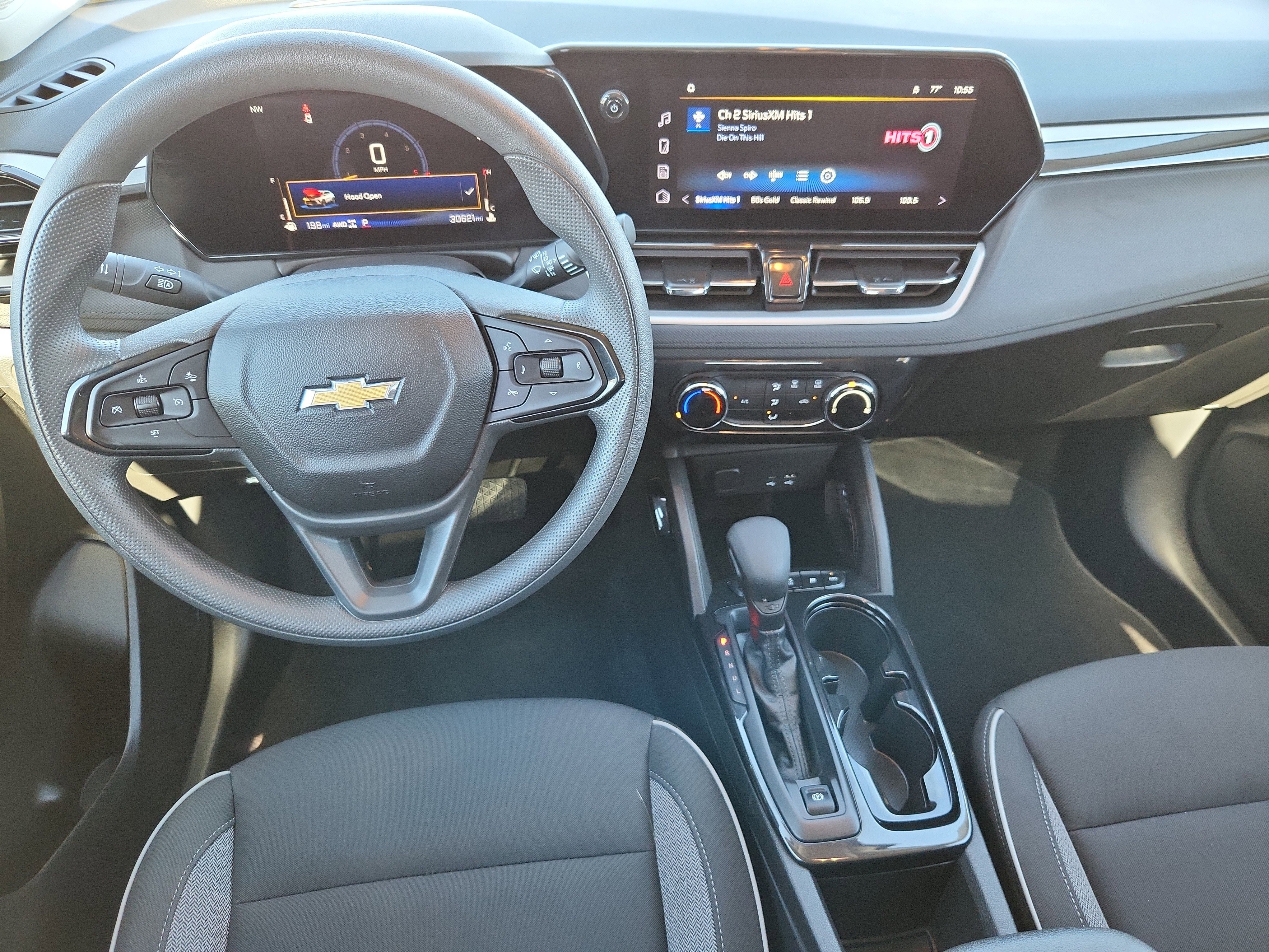 Used 2025 Chevrolet TrailBlazer LT AWD/4WD image 8