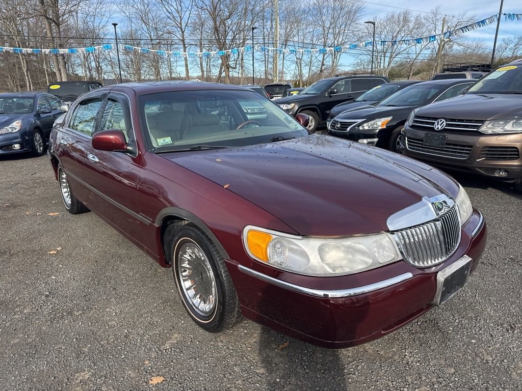 Used 2000 Lincoln Town Car Cartier image 9