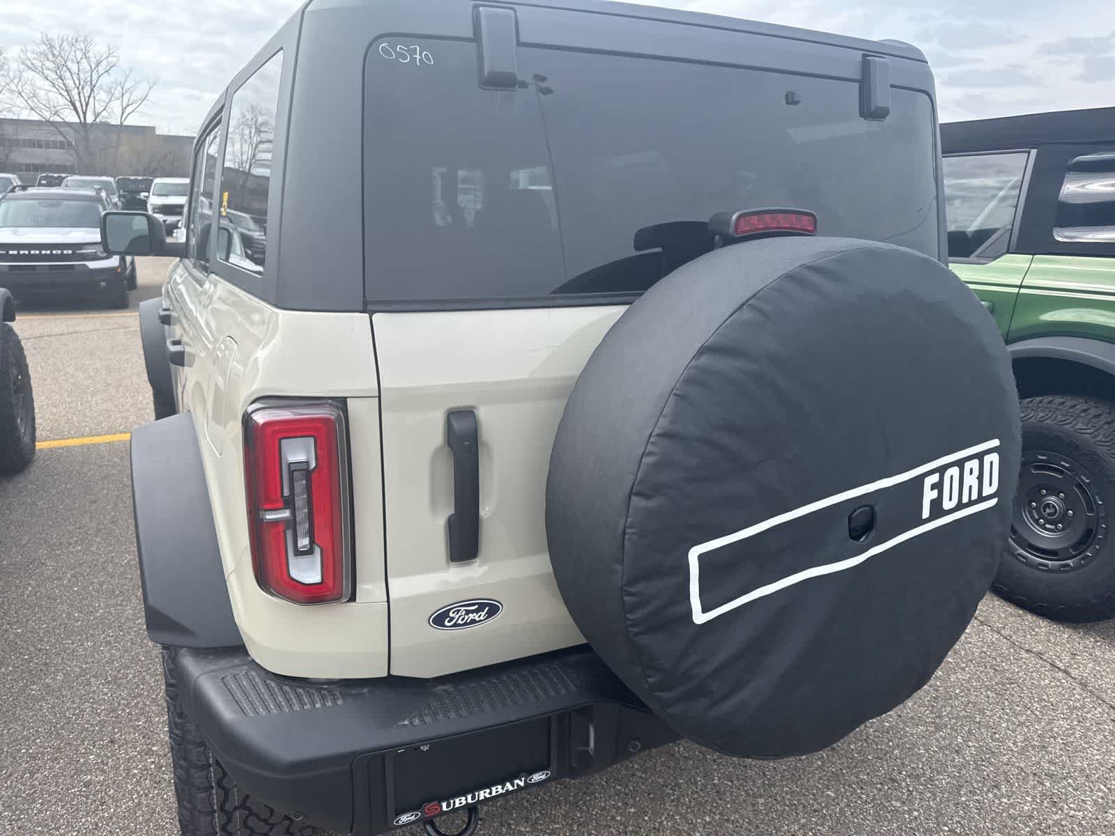 New 2026 Ford Bronco Badlands AWD/4WD image 7