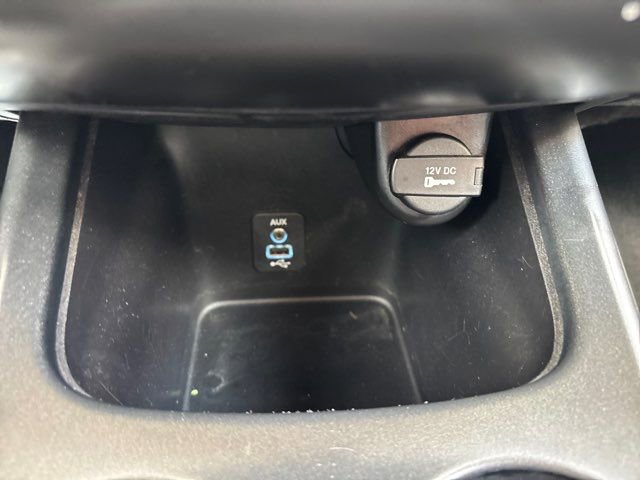 Used 2018 Dodge Journey Crossroad AWD/4WD image 38