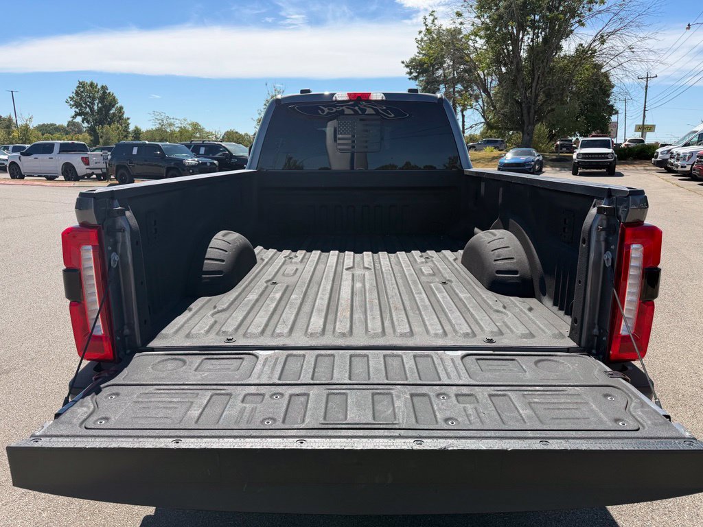 Used 2024 Ford F250 Lariat w/ Sport Appearance Package AWD/4WD image 9