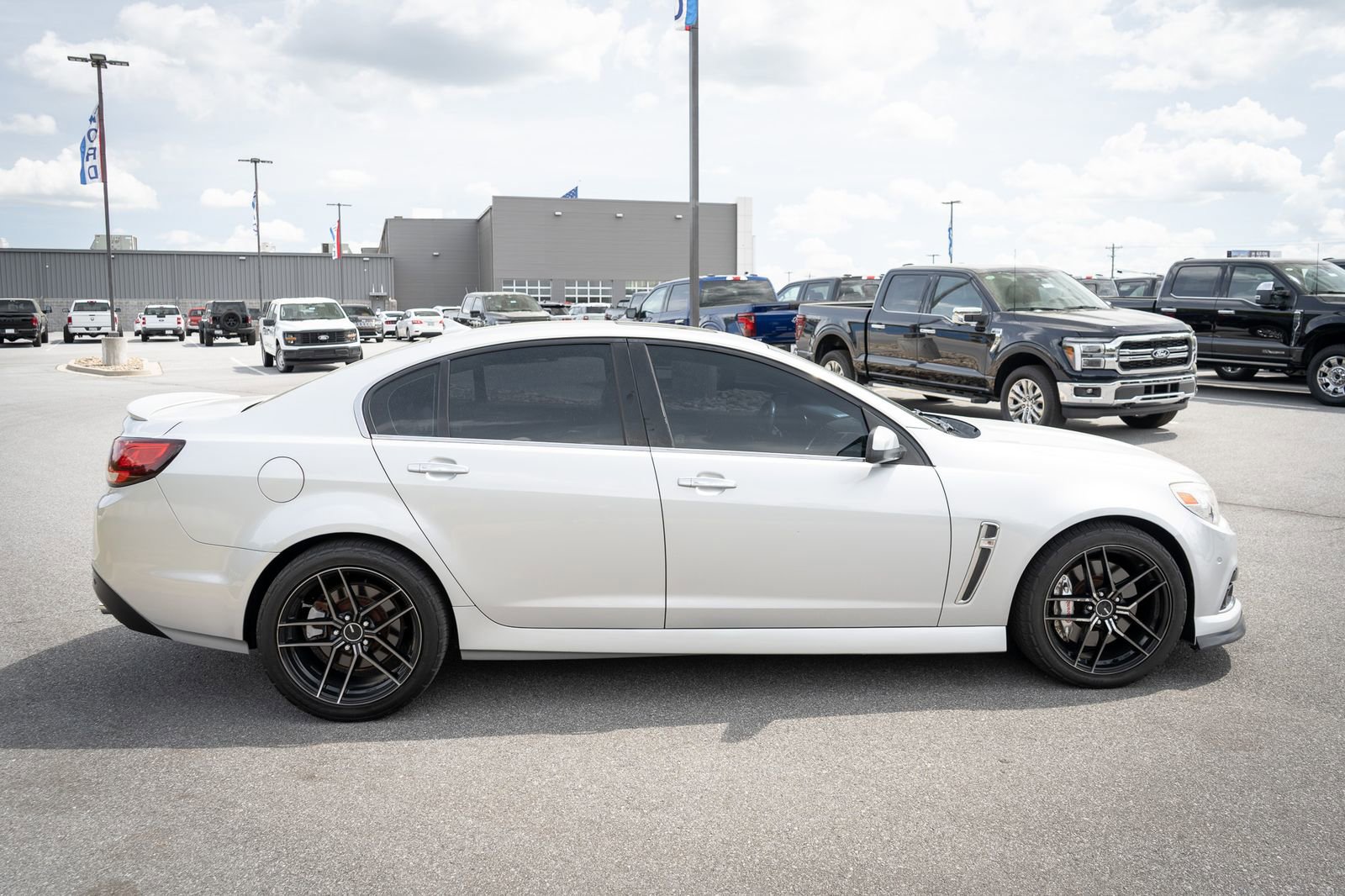 Used 2014 Chevrolet SS image 10