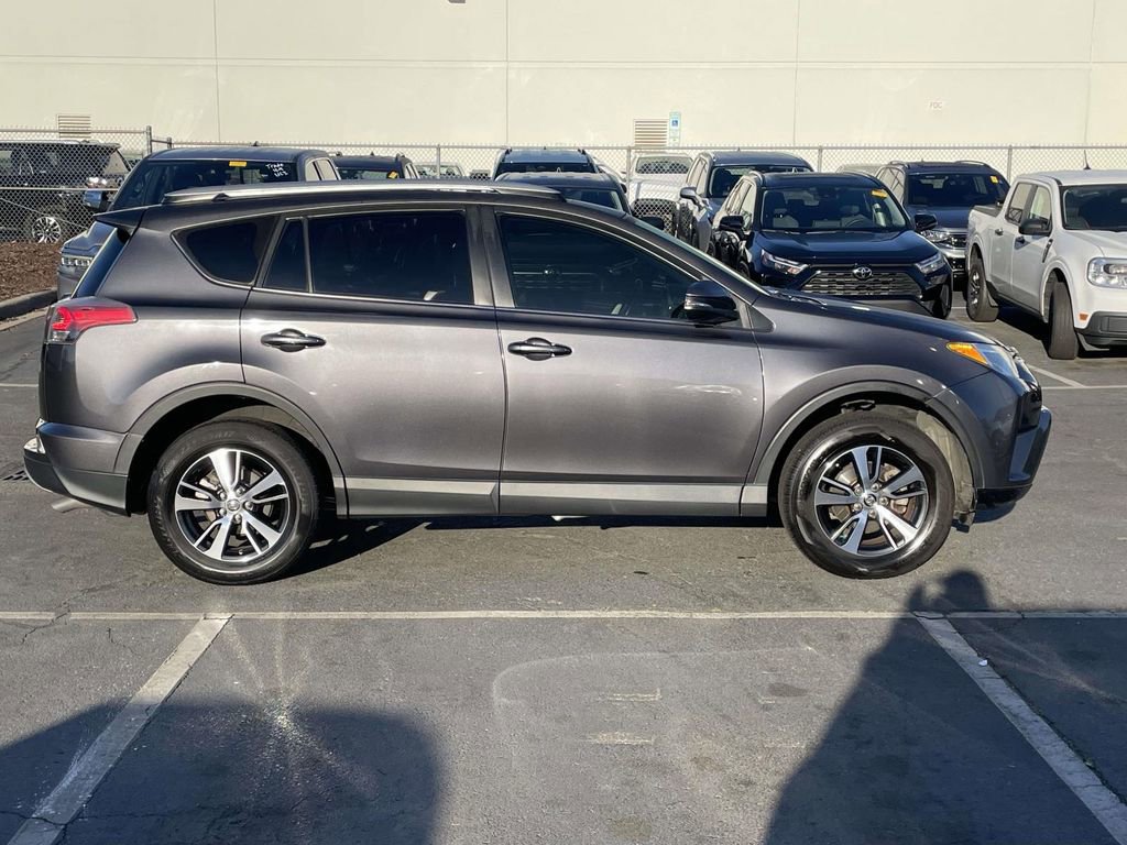 Used 2016 Toyota RAV4 XLE image 10
