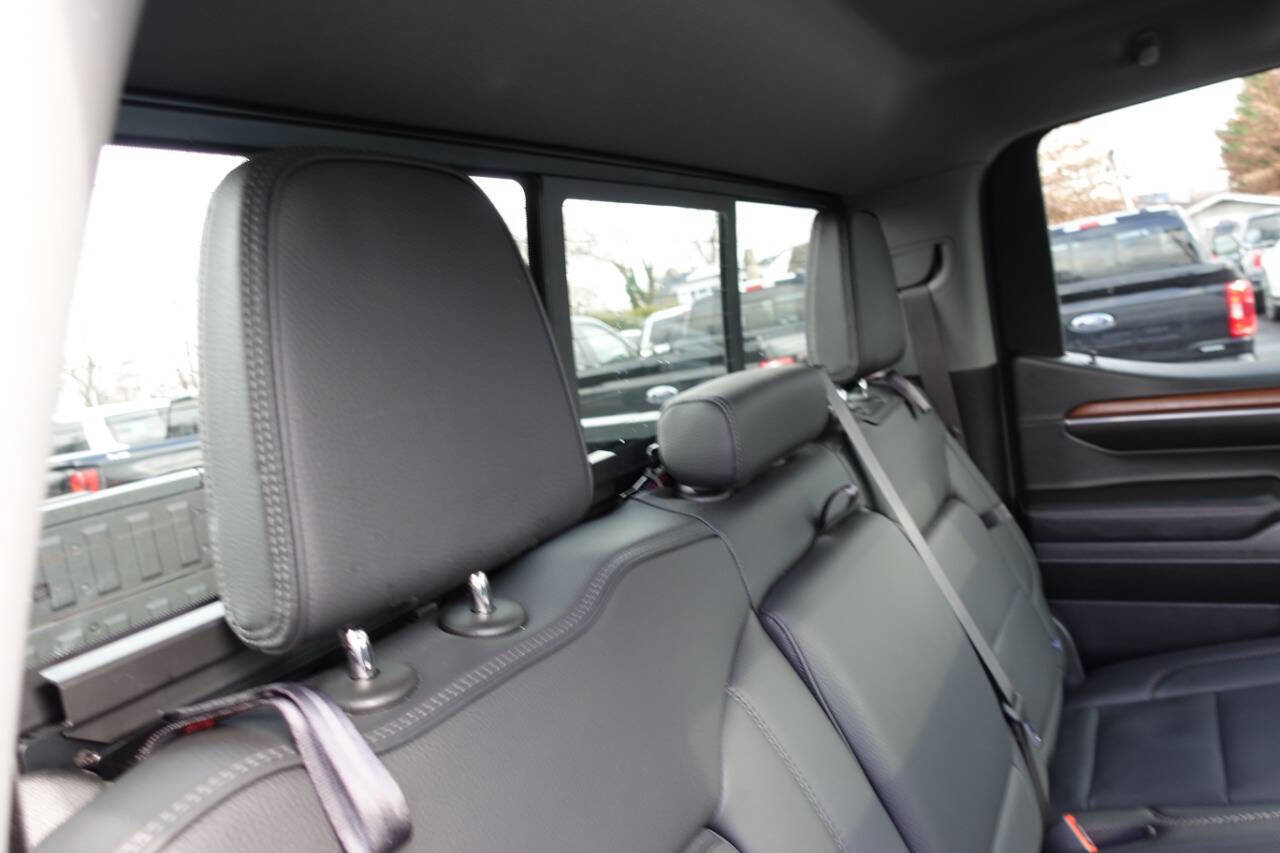 Used 2023 GMC Sierra 1500 Denali w/ Denali Reserve Package AWD/4WD image 40