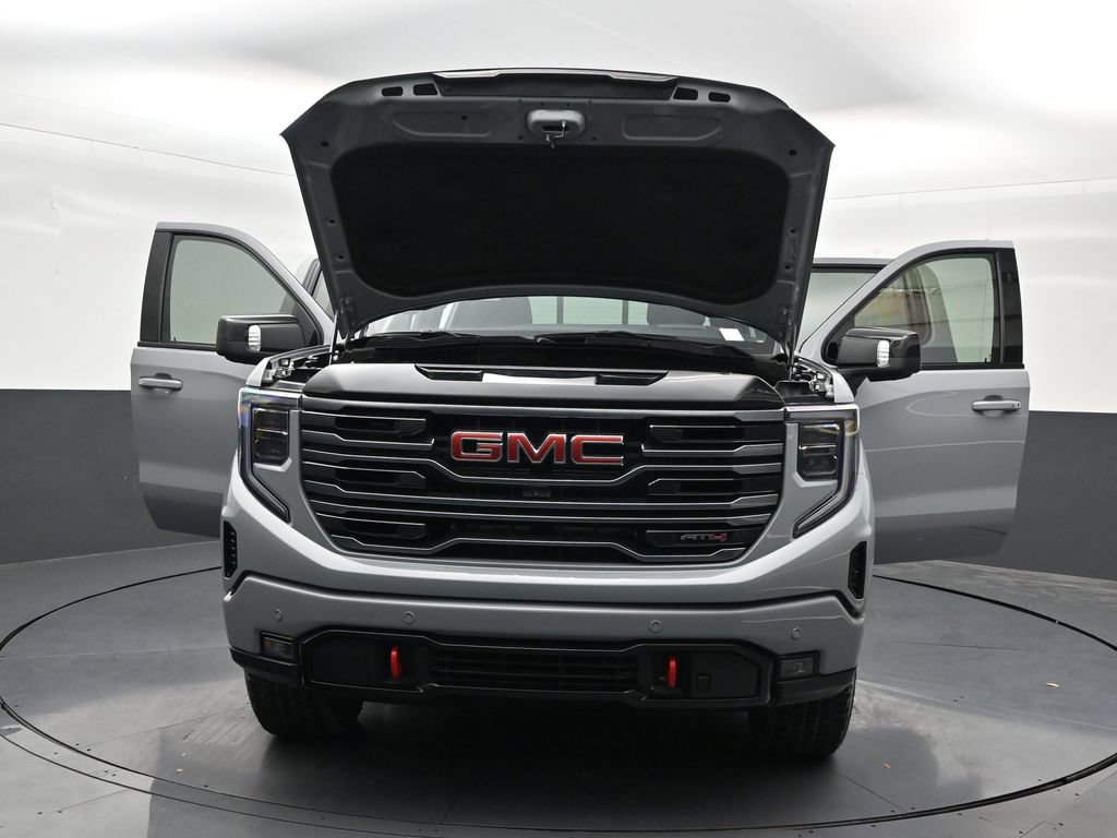 Used 2025 GMC Sierra 1500 AT4 w/ AT4 Premium Package AWD/4WD image 36