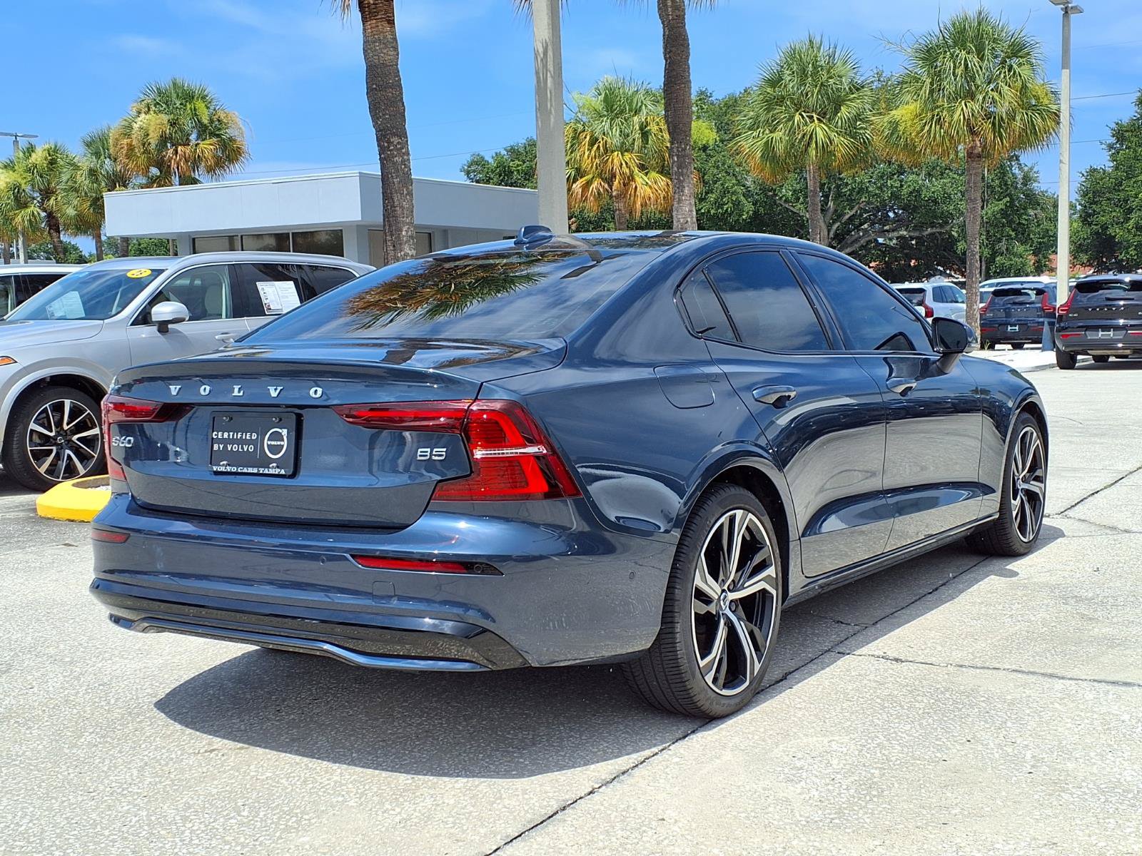 Certified 2025 Volvo S60 B5 Plus FWD image 7