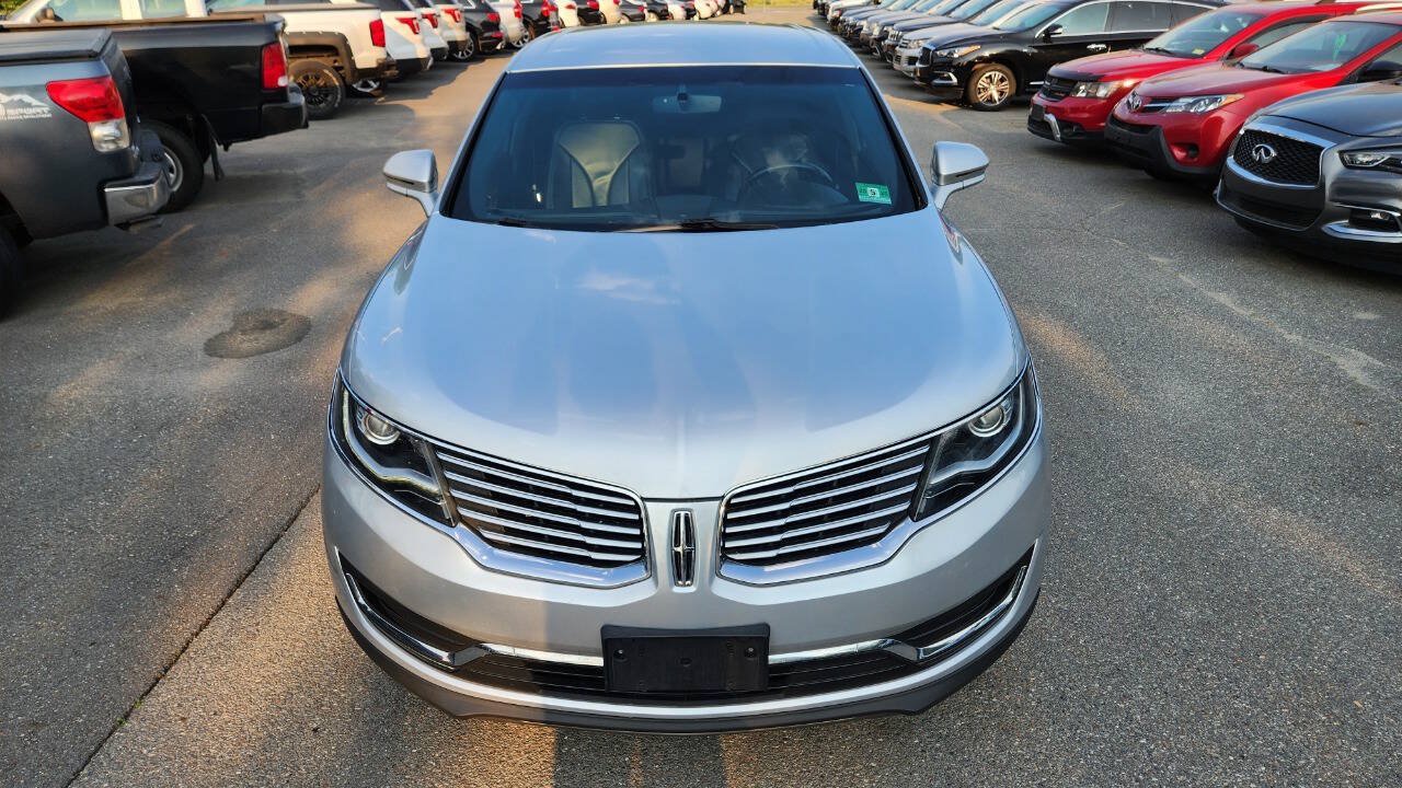 Used 2016 Lincoln MKX Select w/ Select Plus Package AWD/4WD image 4