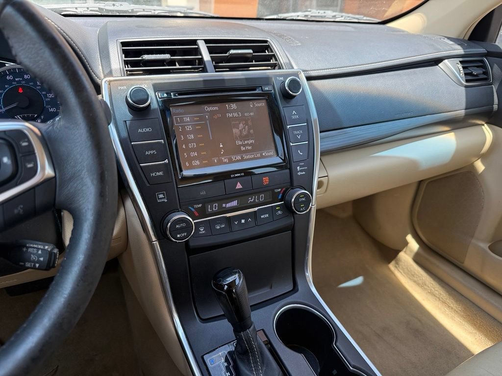 Used 2017 Toyota Camry XLE w/ Moonroof Package FWD image 12