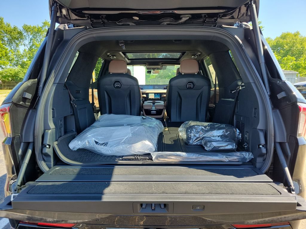 New 2026 Lincoln Navigator Black Label AWD/4WD image 10