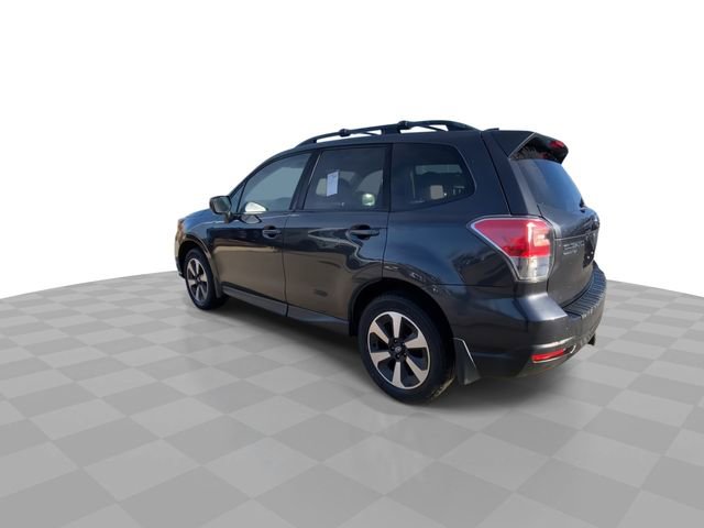 Used 2017 Subaru Forester 2.5i Premium w/ All-Weather Package image 8