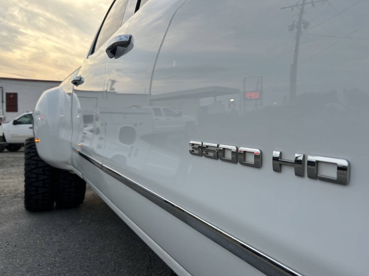 Used 2015 GMC Sierra 3500 SLT w/ Duramax Plus Package AWD/4WD image 14