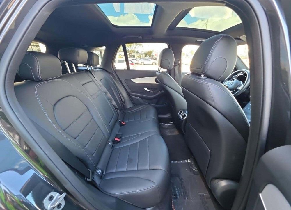 Used 2021 Mercedes-Benz GLC 300 image 9