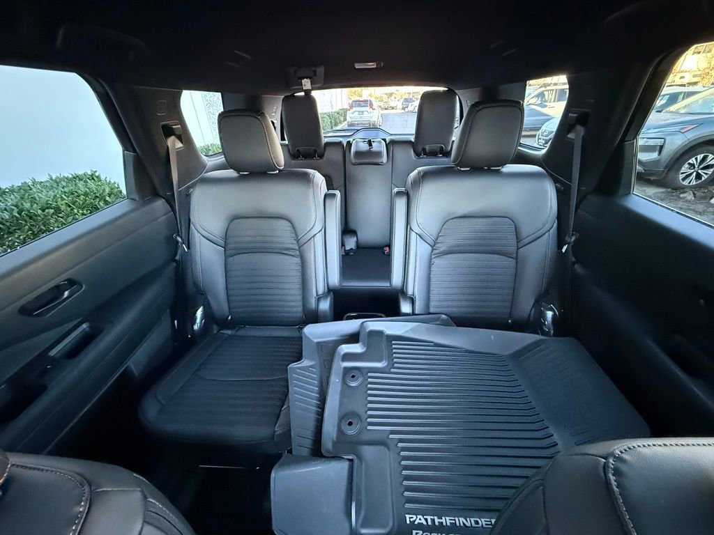 New 2025 Nissan Pathfinder Rock Creek image 17