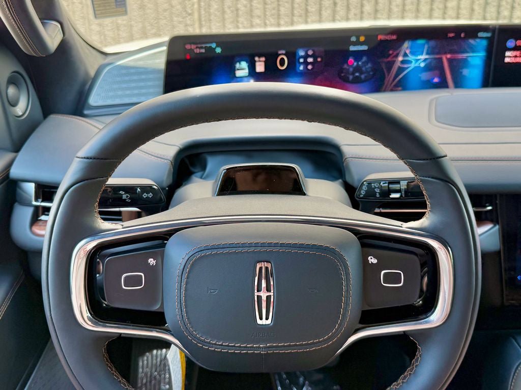 New 2026 Lincoln Navigator L Black Label AWD/4WD image 30