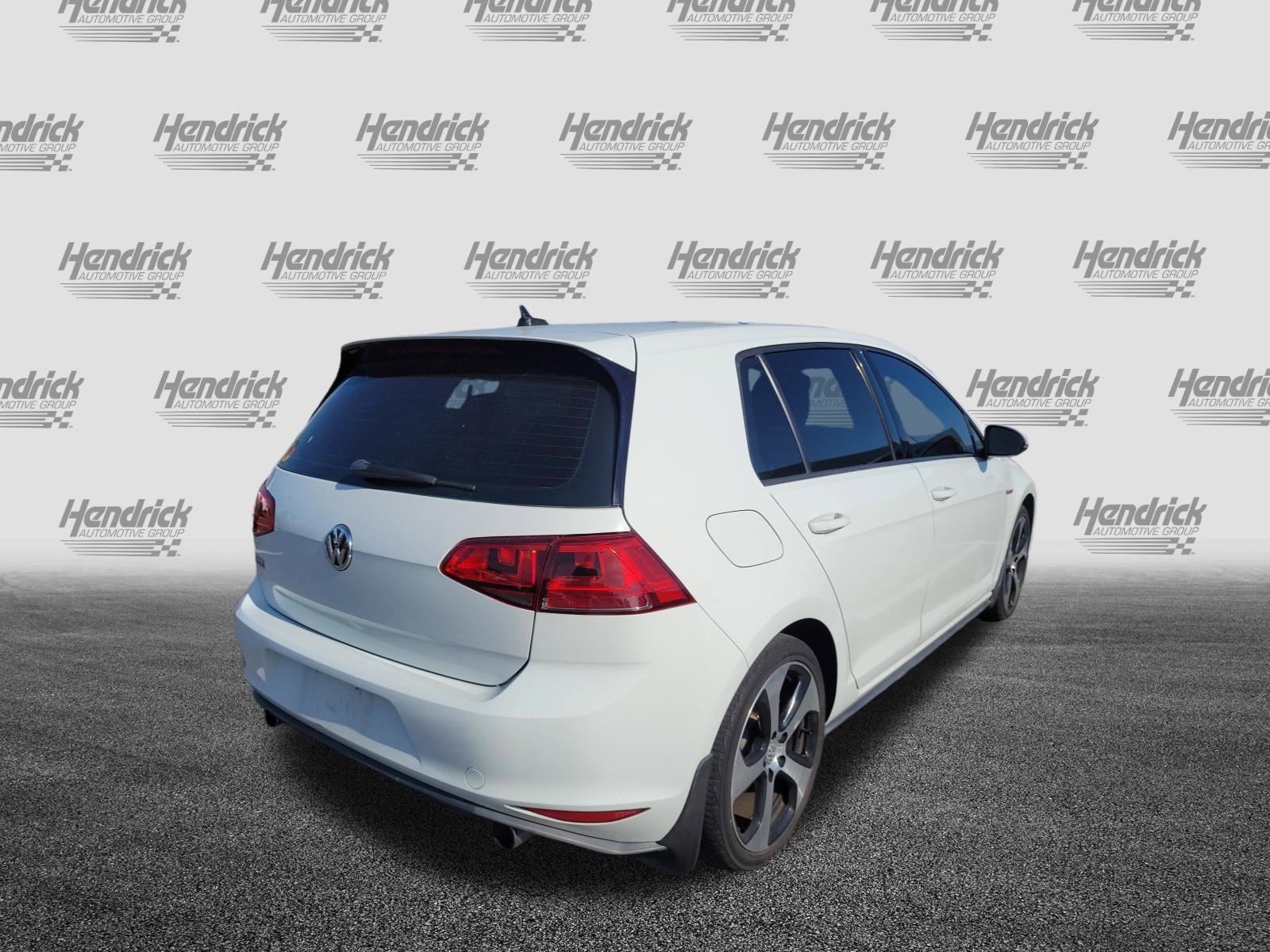 Used 2017 Volkswagen Golf S FWD image 10